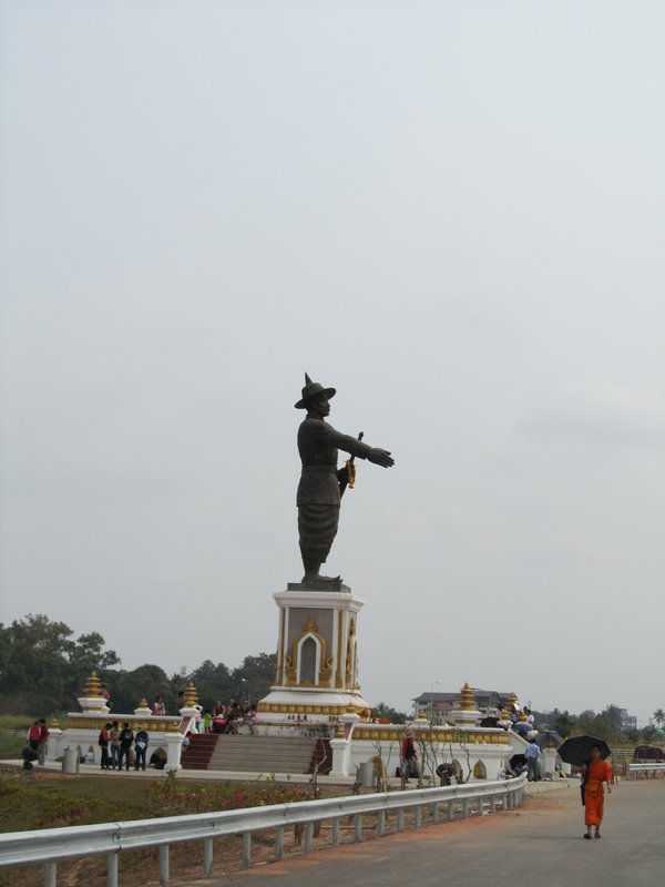 A statue of a Laos soldier