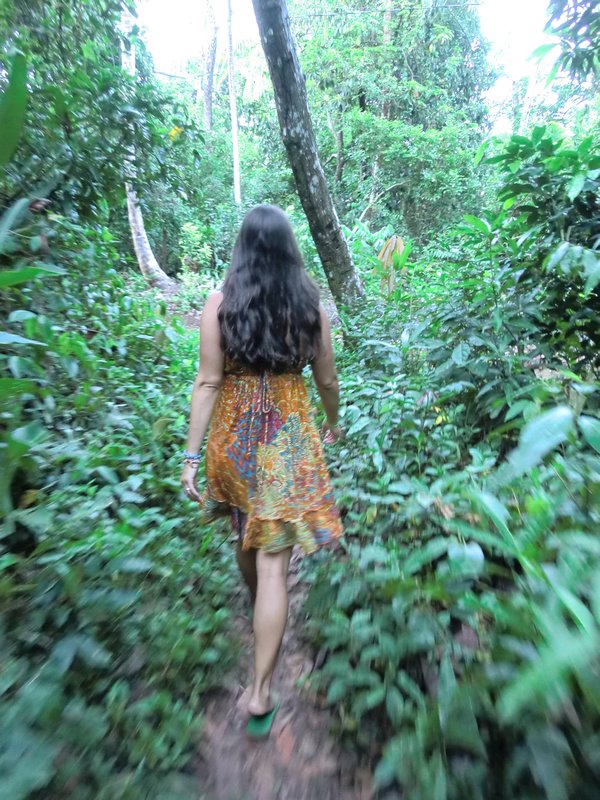 Hiking through the jungle toward Ensuenos