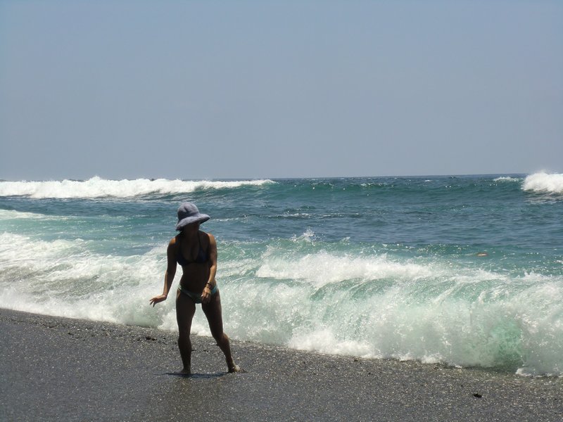 Yes, Geoff caught me on camera in the process of running from a wave. 