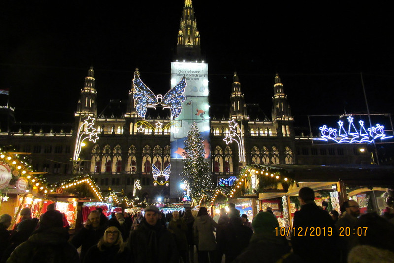 Christmas Market ouside Town Hall