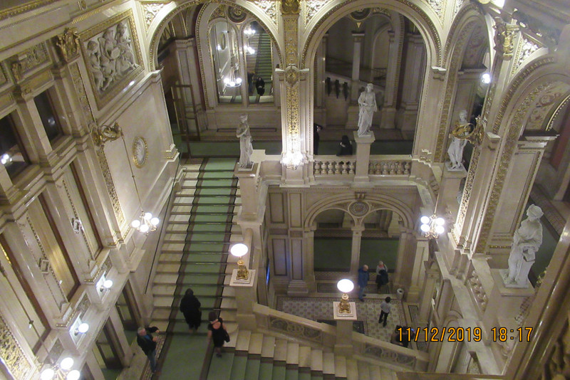 Inside the opera house (2)
