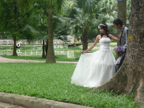 Bride in the Botanical Park!