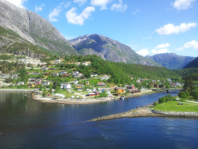 leaving Eidfjord