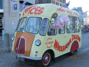 Ice cream van - Weymouth (2)