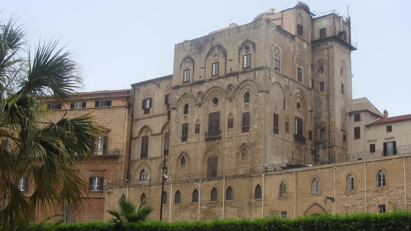 The huge palace at Palermo