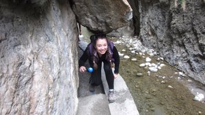 Hannah crawling through the gorge