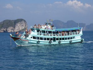 Thai style cruise ship!