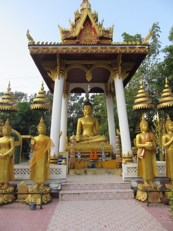 Monuments, palaces, Buddahs and temples in the capital city