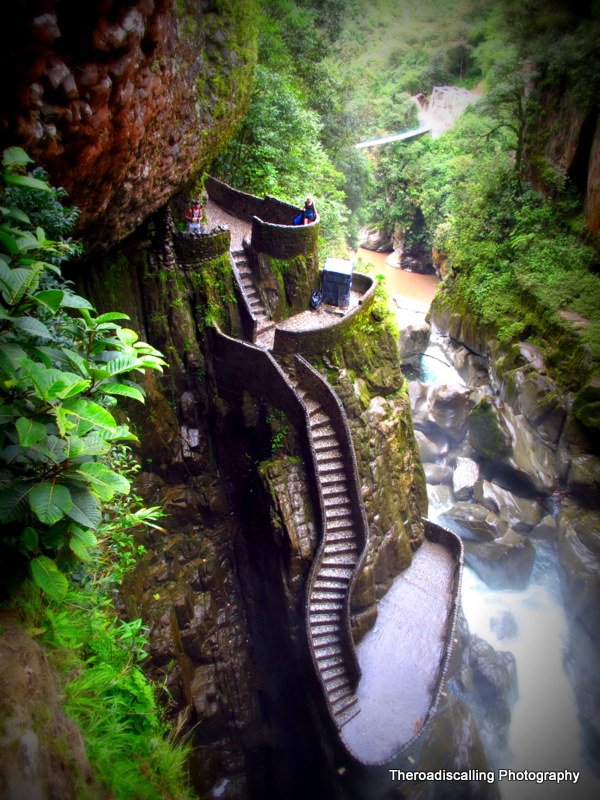 Stairs down into the devils throat, waterfall
