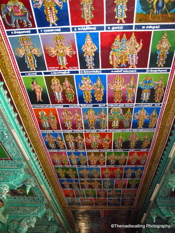 ceiling inside the temple in Madurai