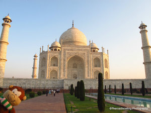 the famous Taj Mahal