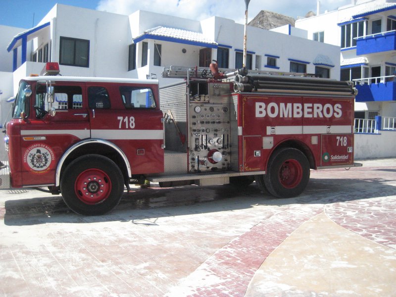 Bomberos (firetruck in Spanish)