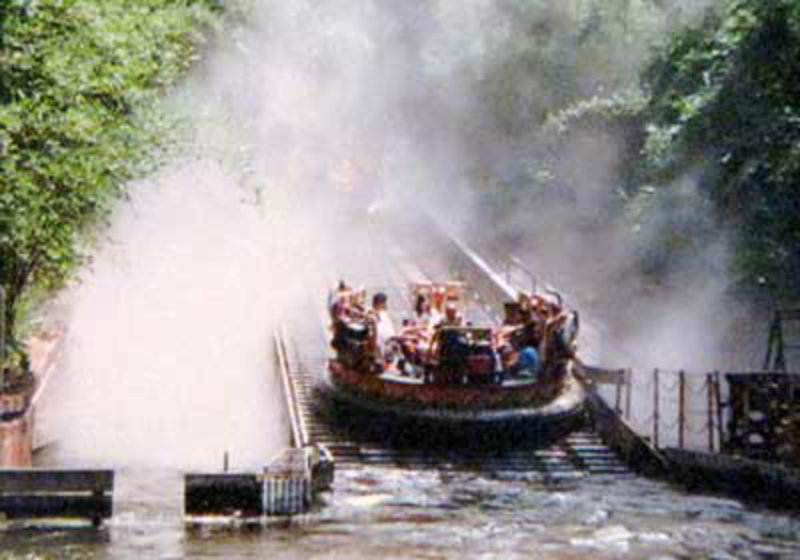 river raft ride