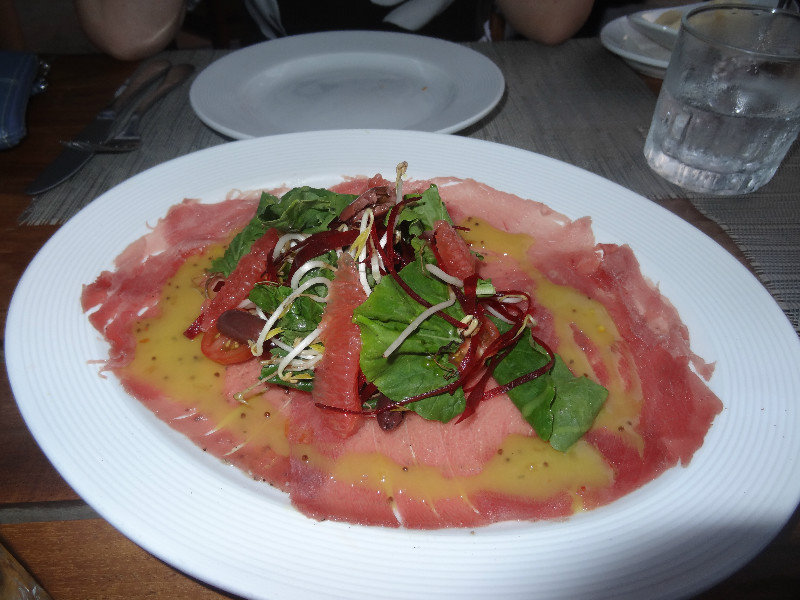 Amazing tuna carpacchio