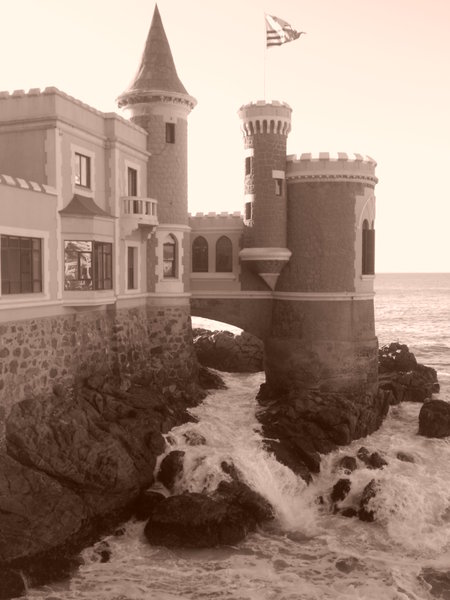 Castillo Wolf, Vina del Mar