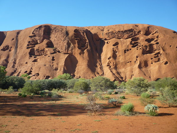 tvar Aborigenky na skale