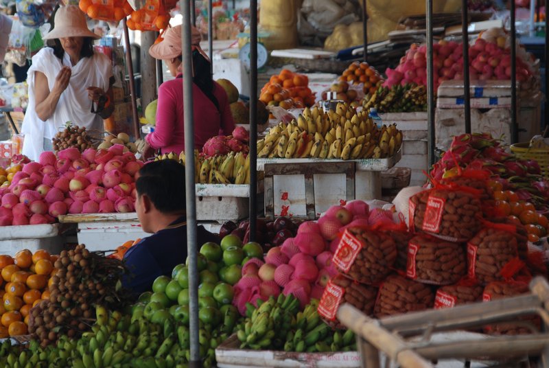 Marchand de fruits a Siem Reap