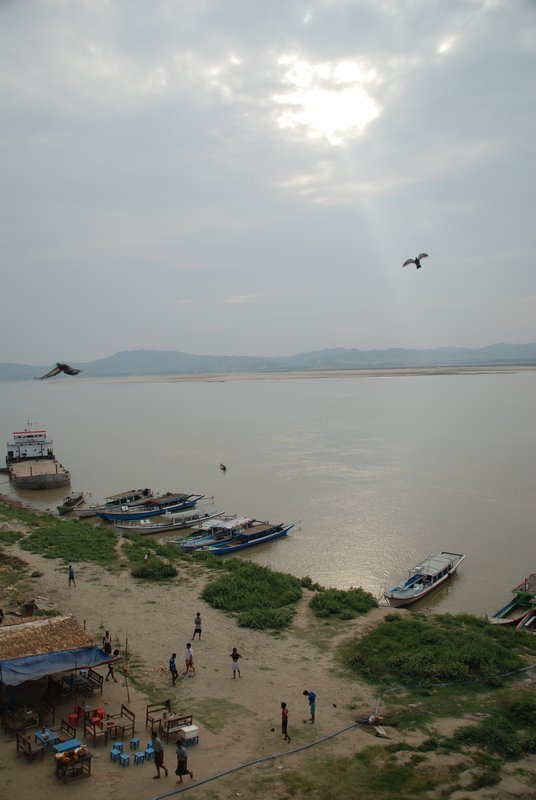 Irrawaddy river, Bagan