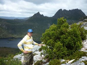 me in front of a fagus and Cradle Mountain
