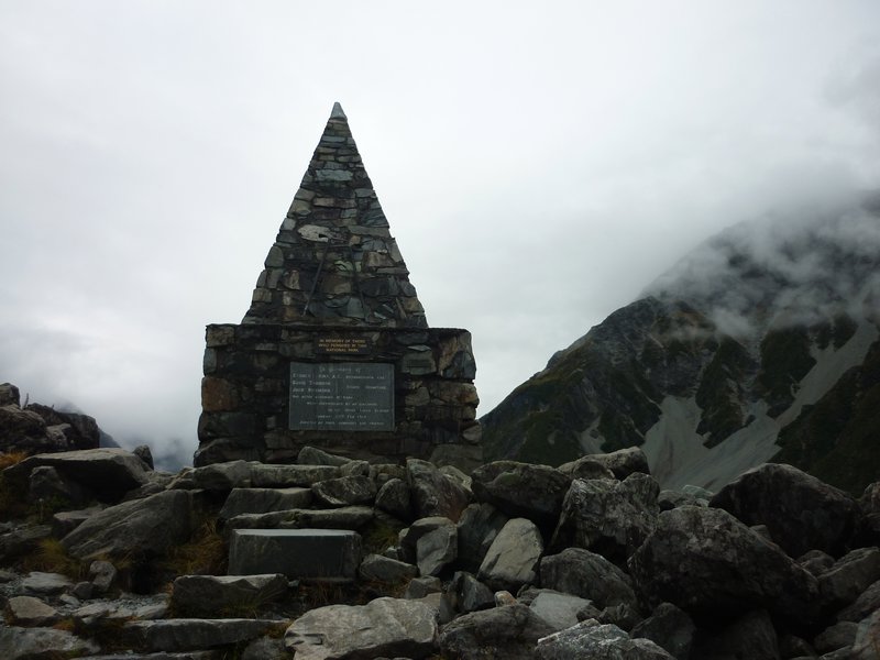Alpine Memorial