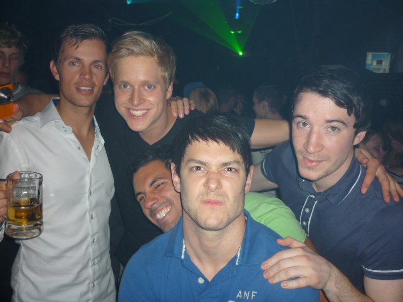 me, Fabian (Ger), Aviv (ger), Alan (Eng) and Christian (Eng) in the World Bar Queenstown
