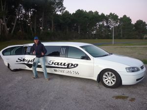 me in front of Skydive Limousine Taupo