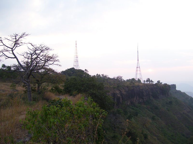T.V & MOBILE TOWER ON AJINKYATARA FORT