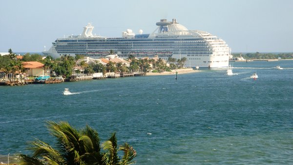 Coral Princess leaving ft. Lauderdale harbor