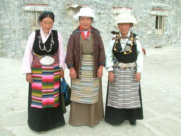 Tibetan women in nice clothes