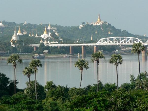 Ava bridge leading to Sagain
