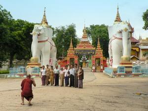 Thanboddhay entrance