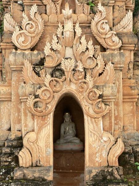 Buddha niche