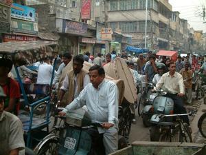Old Delhi street chaos
