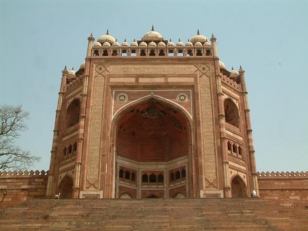 Jami Masjid - Triumphal Gate