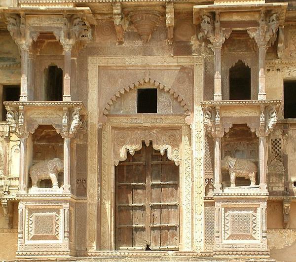 East entrance to Jahangir Mahal