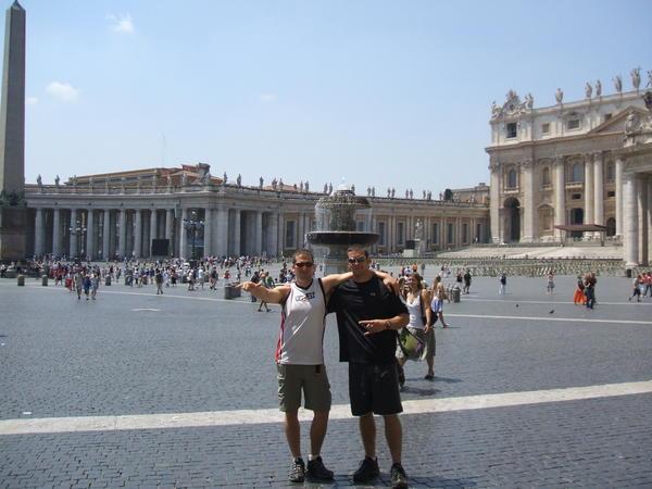 the wall to the vatican city 