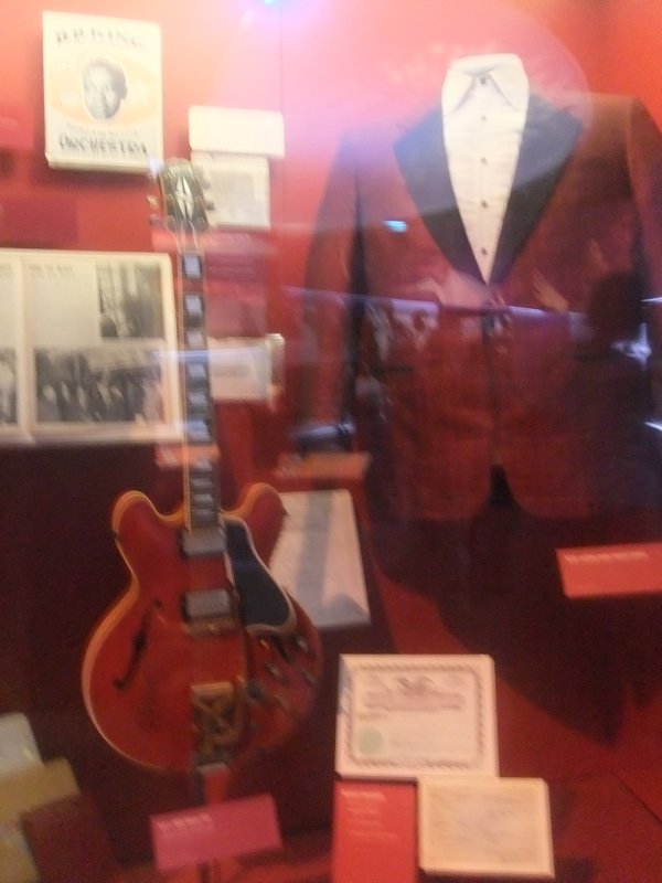 B.B. King's suit and Lucille, his guitar