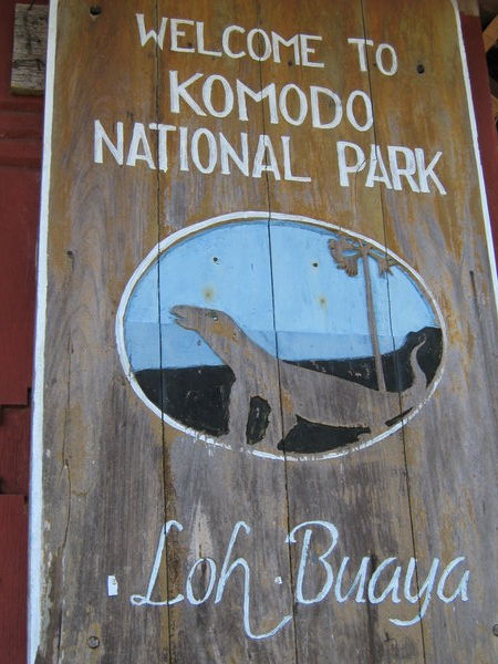 welcome sign at the Rinca dock