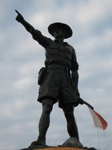 statue of Nani Wartabone in Gorontalo