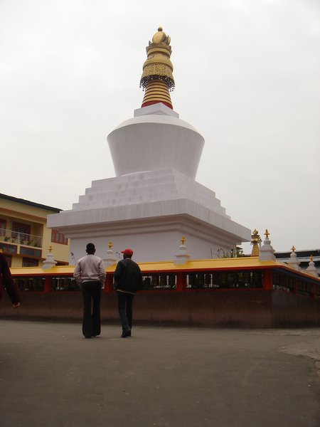 Estupaq en templo Budista de Gangtok
