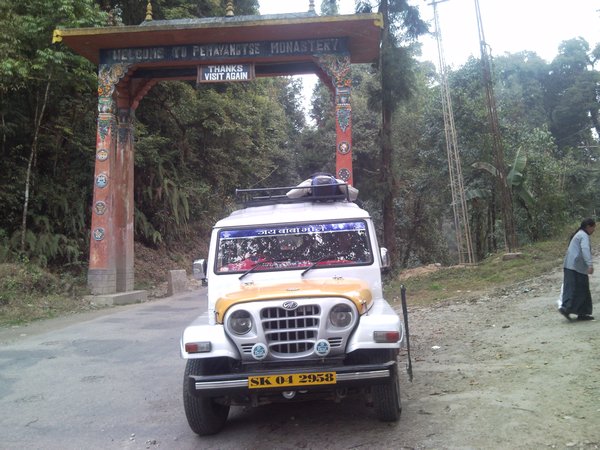 Jeep como autobuses en Sikkim Himalaya 