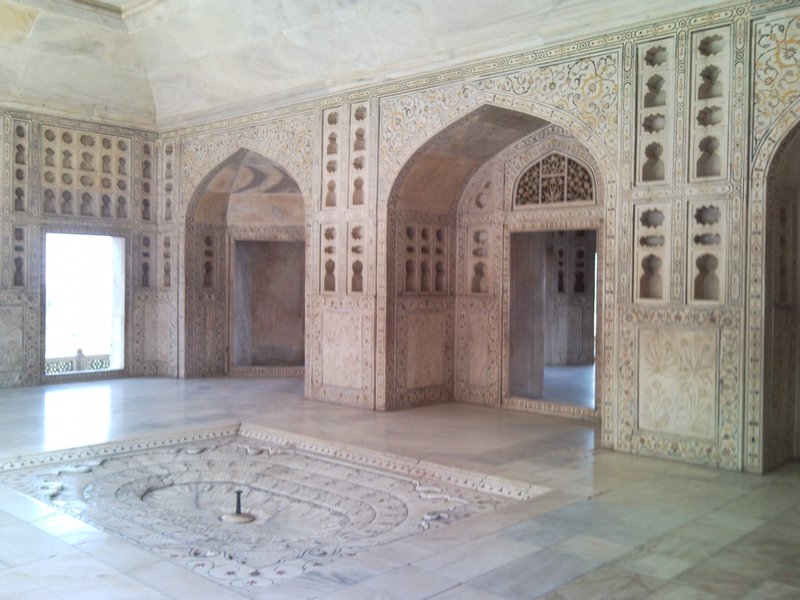 Mausoleo de Itimad-Ud-Daulah