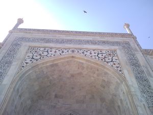Piedras semipreciosas en fachada del Taj
