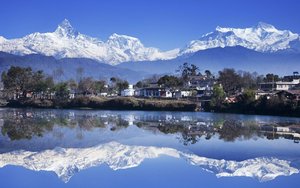 vista desde lago pokhara