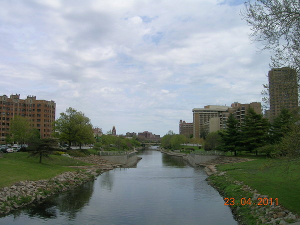 River next to Country Club Plaza