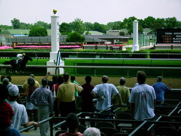 Kentucky horse race 3