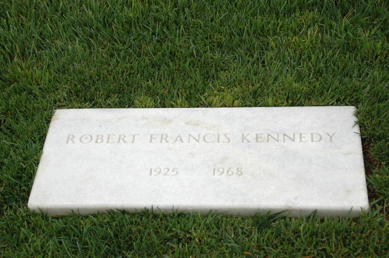 RFK's grave memorial