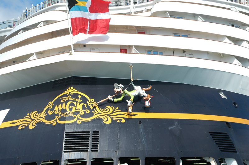 Mickey Mouse Ship