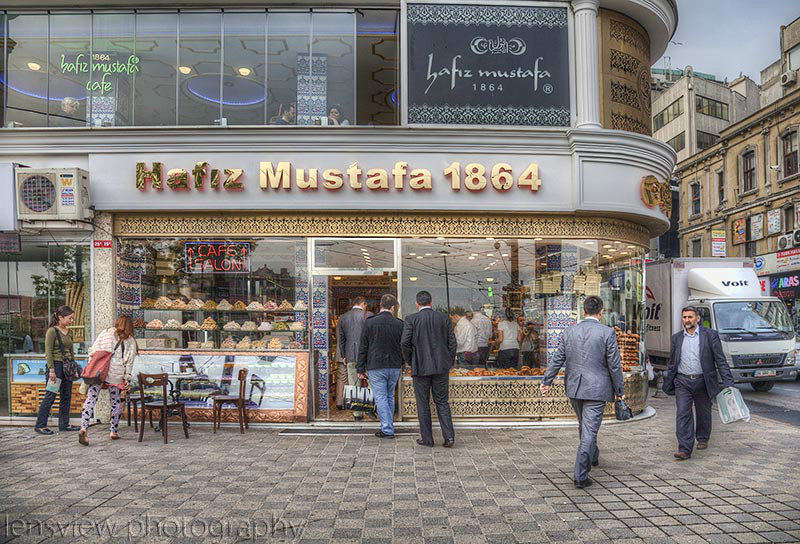 Mustafa's Cafe