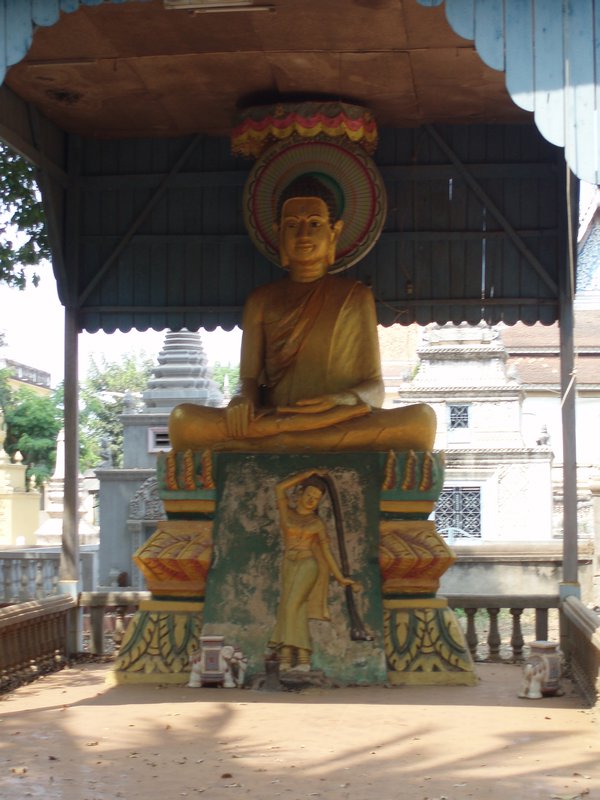 The biggest Budda statute I've seen...